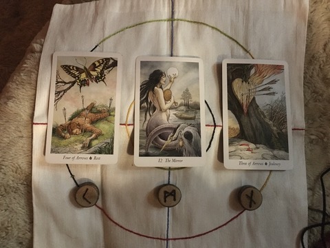 Full Moon Tarot & Rune Reading 15th November 2024